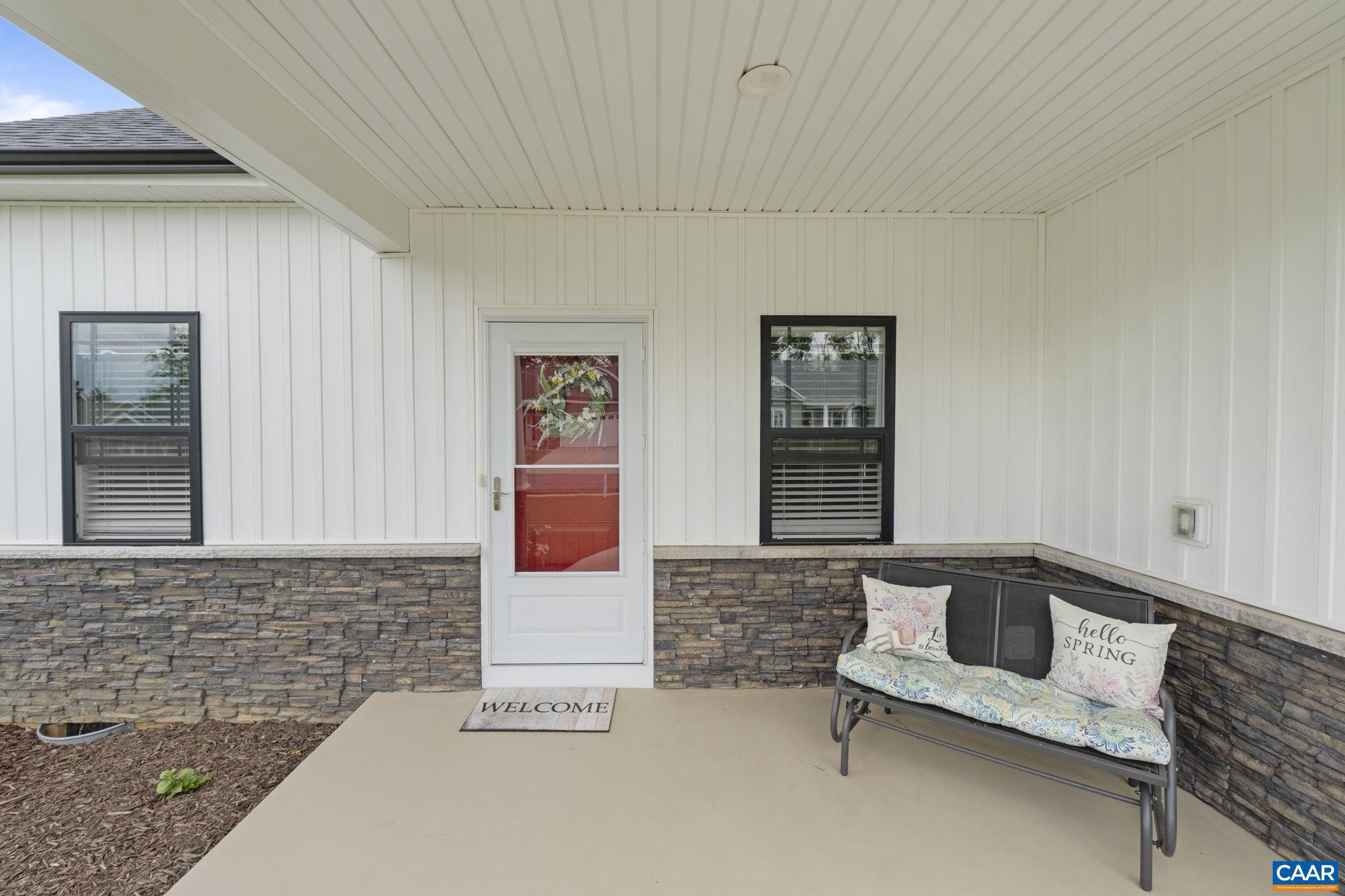 138 LINDBURGH DR