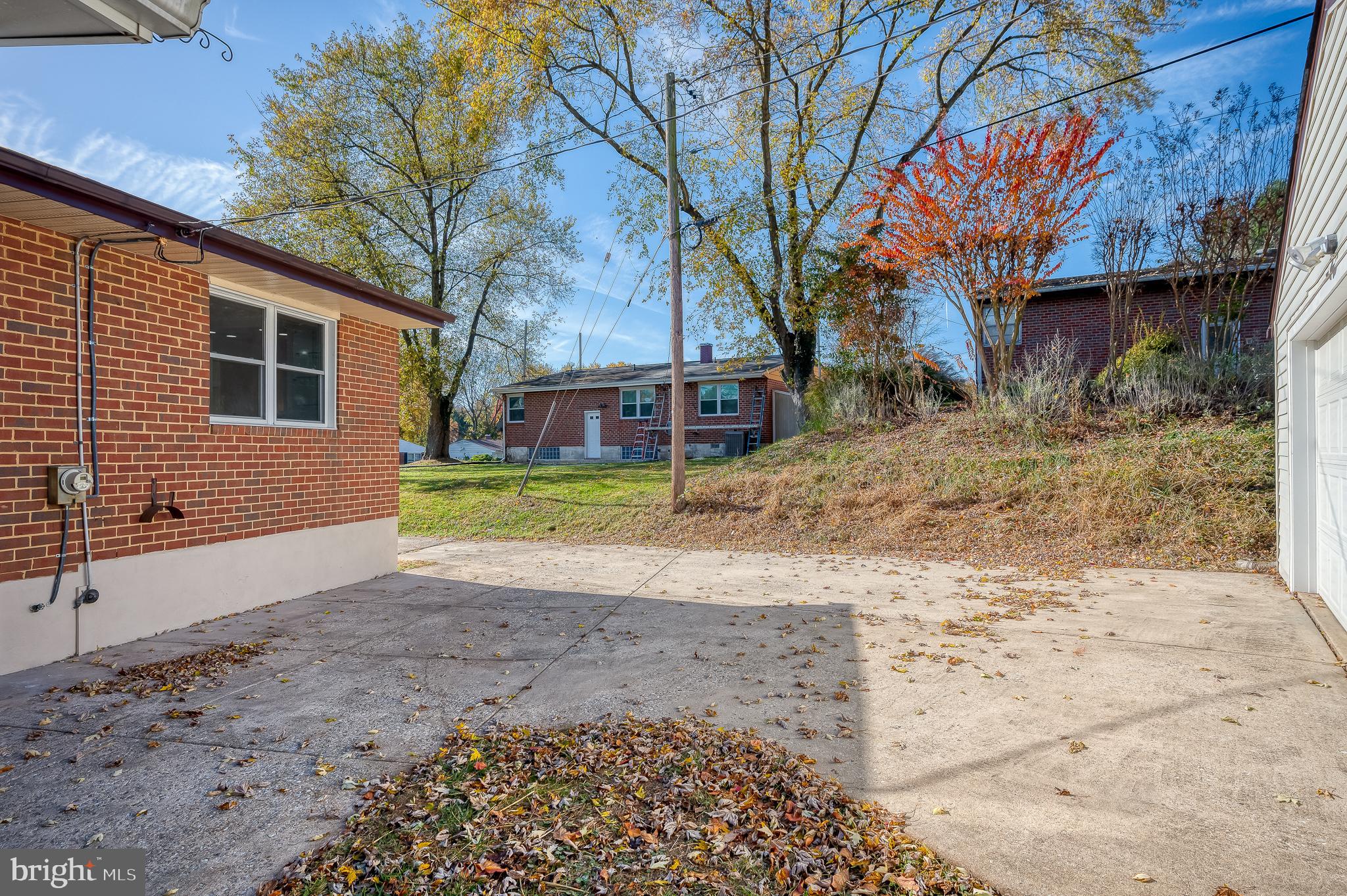 OLD COURT ESTATES - Residential