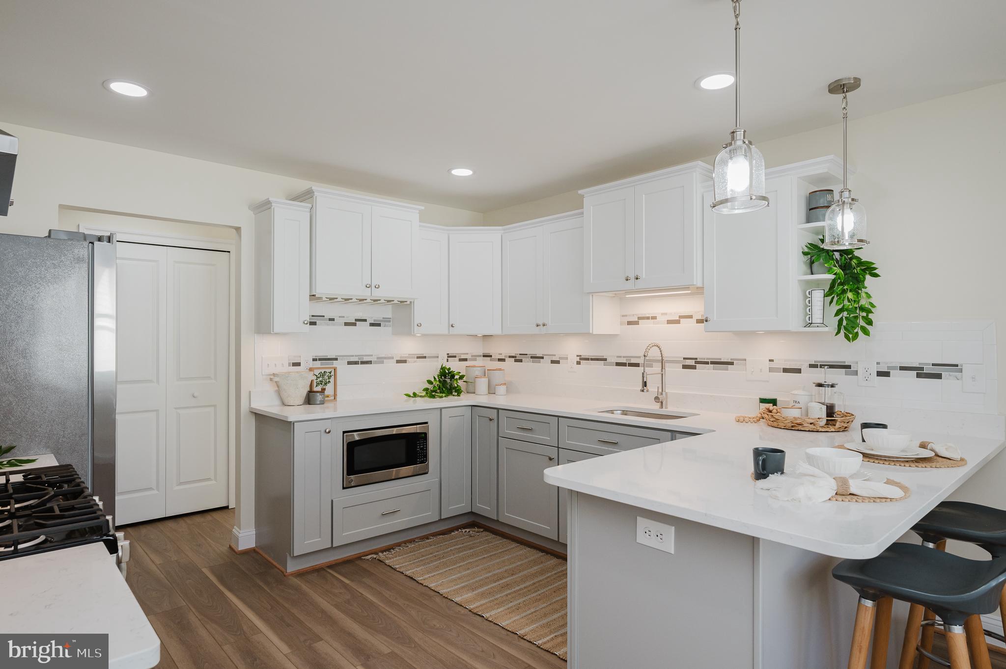 OLD COURT ESTATES - Residential