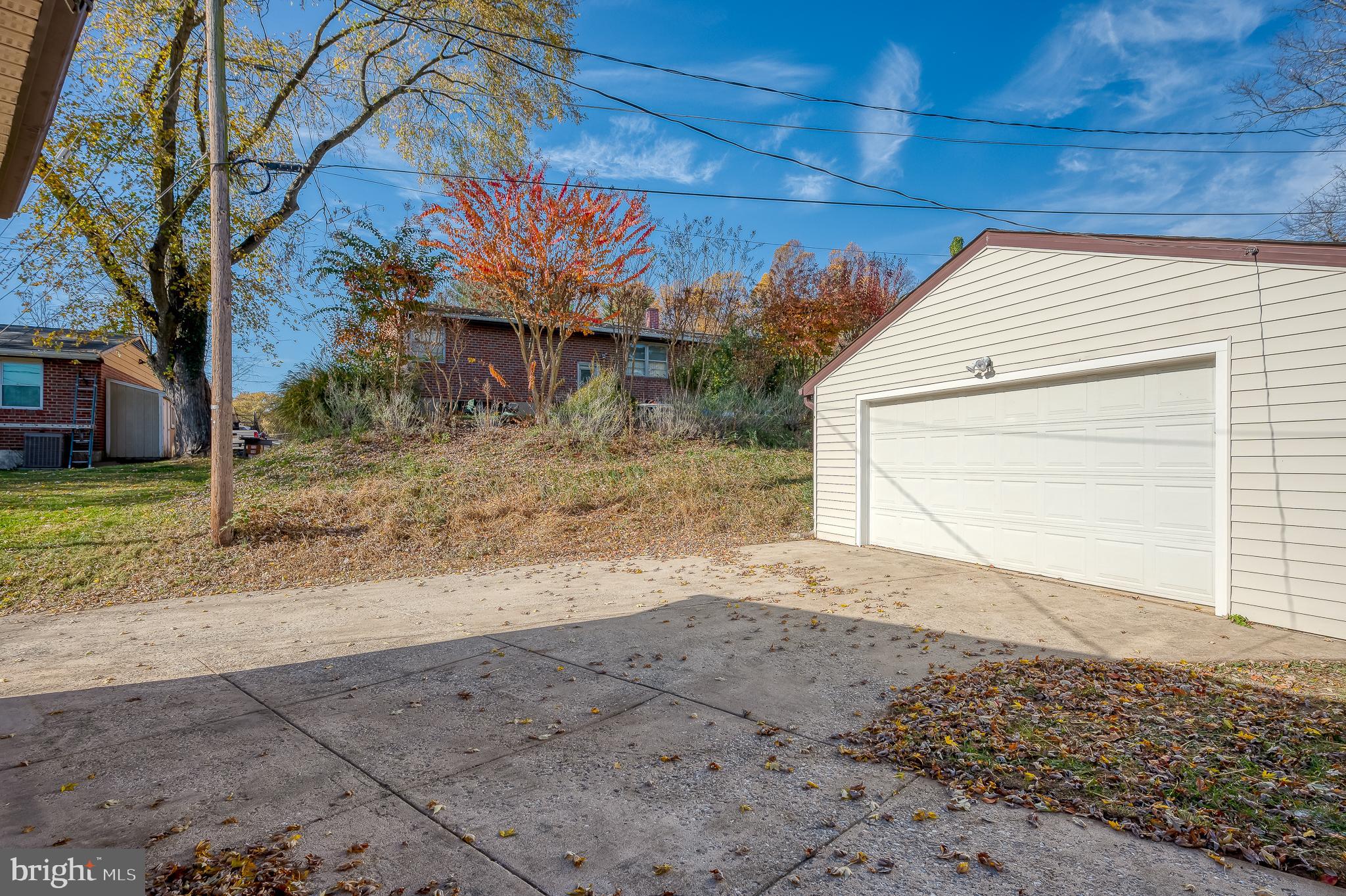 OLD COURT ESTATES - Residential