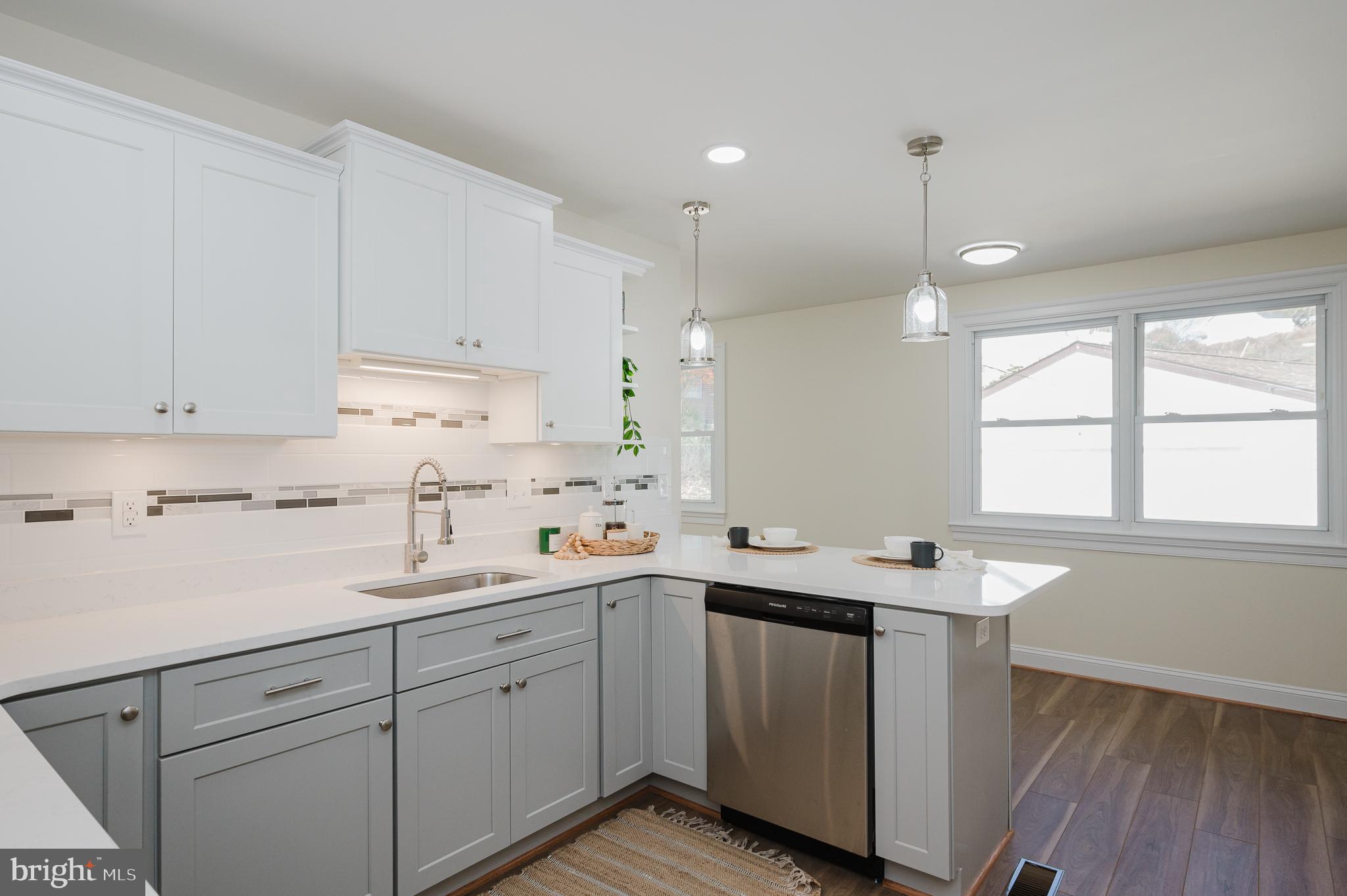 OLD COURT ESTATES - Residential