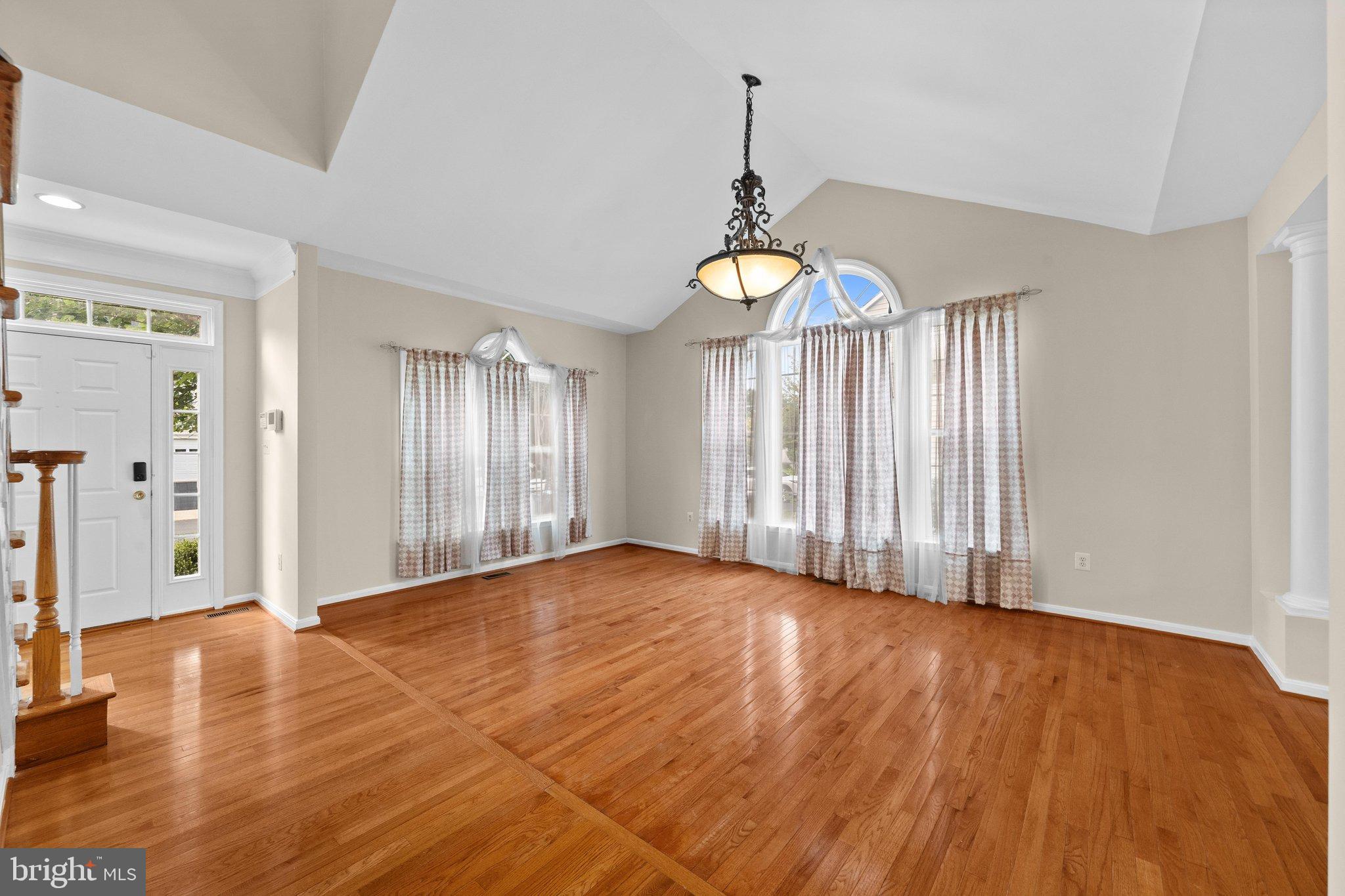 7608 MCWEADON LANE