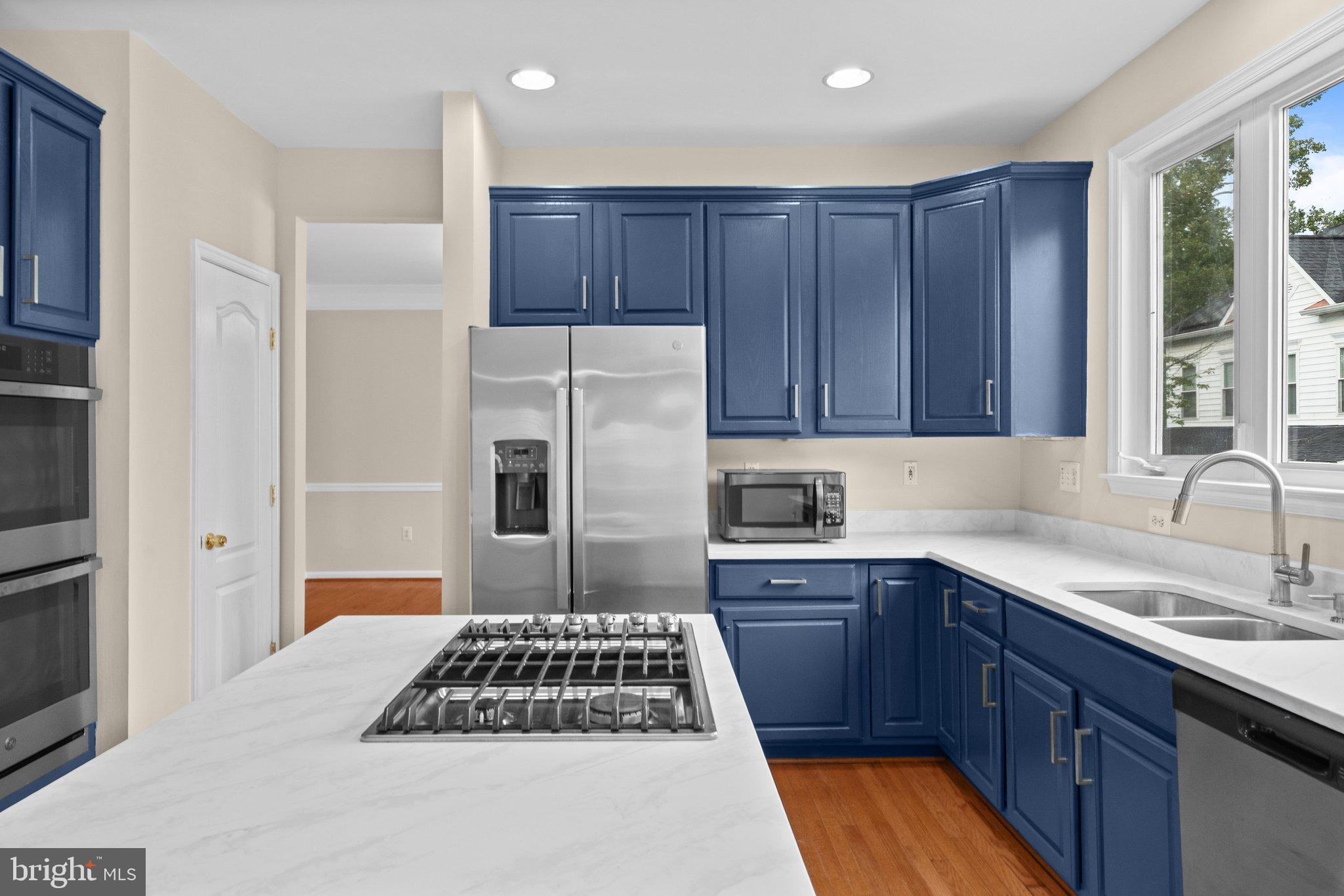 Search Homes 2 7608 MCWEADON LANE