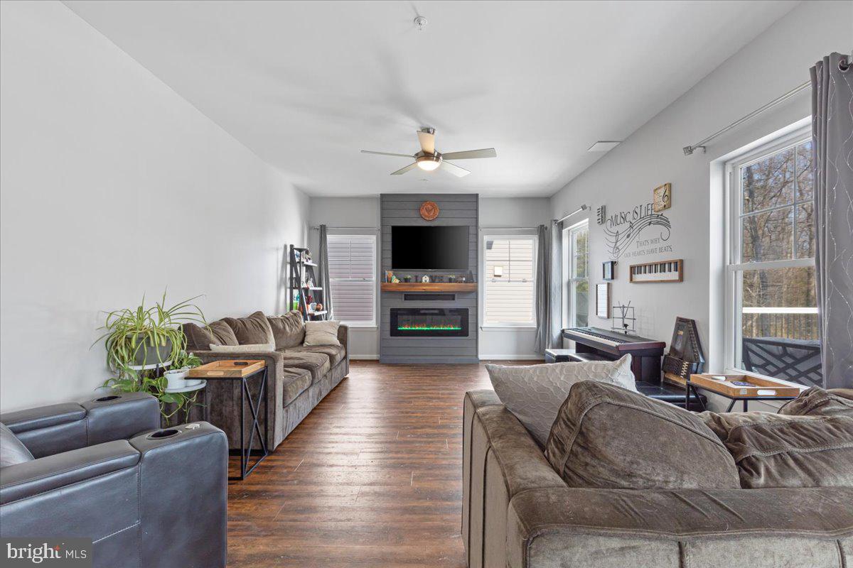 WAUGH CHAPEL WOODS - Residential