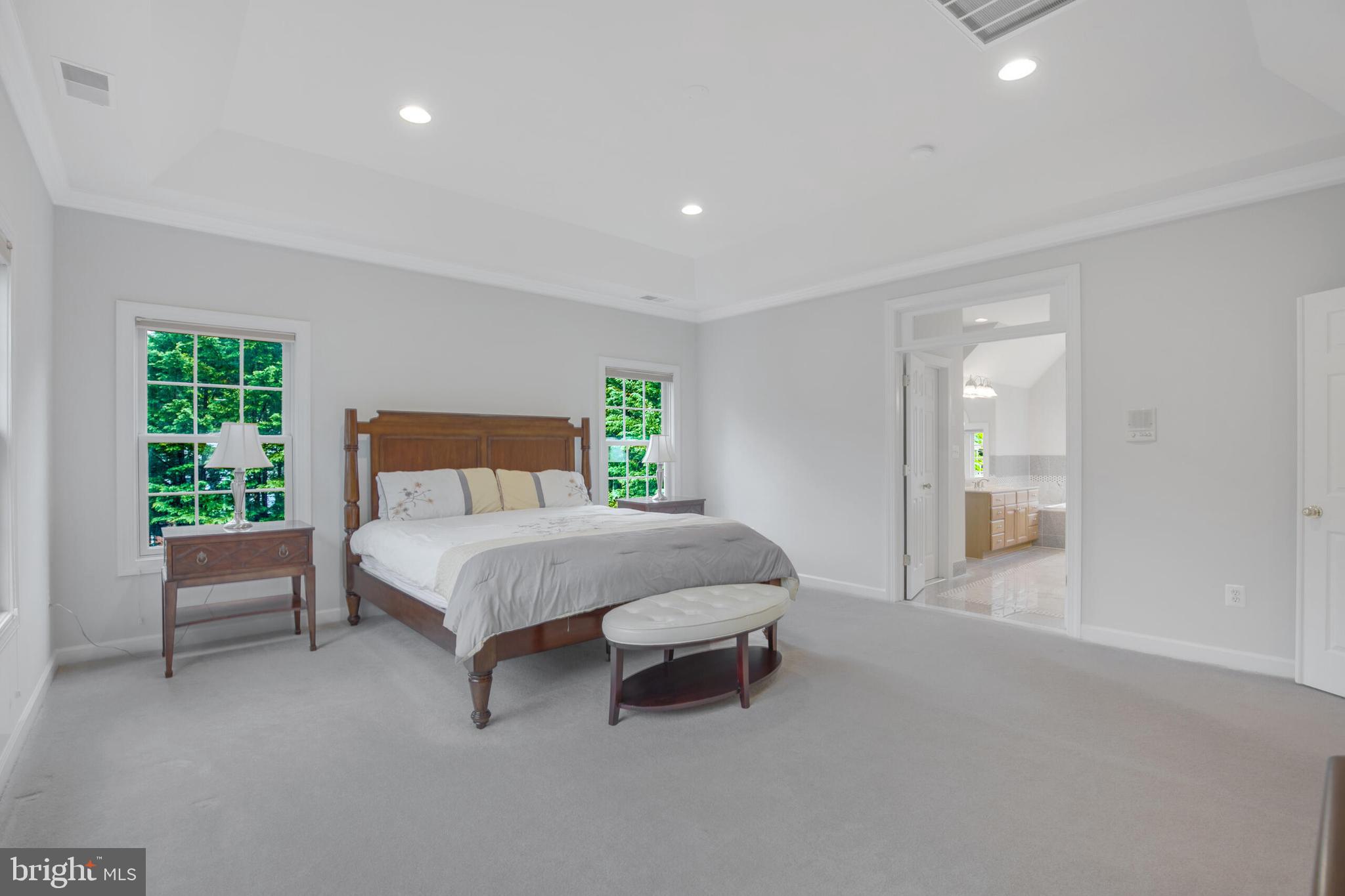 DUNN LORING - Residential