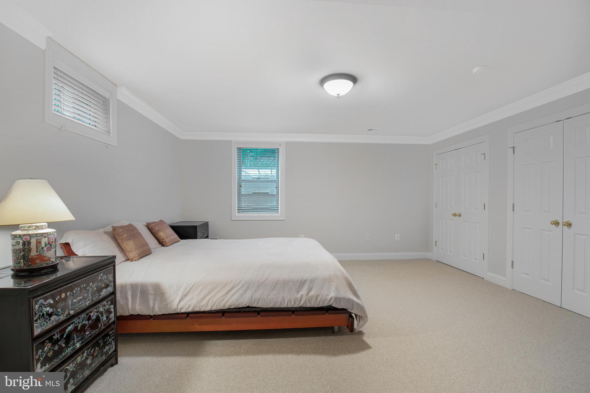 DUNN LORING - Residential