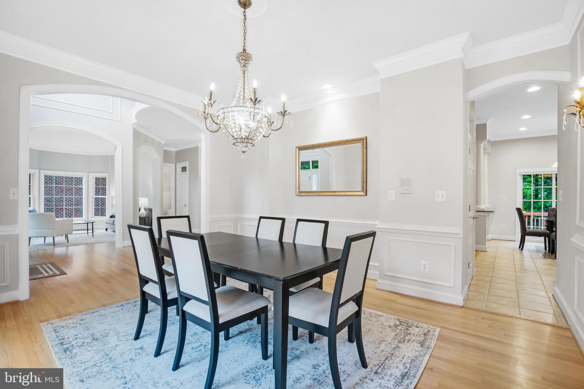 DUNN LORING - Residential