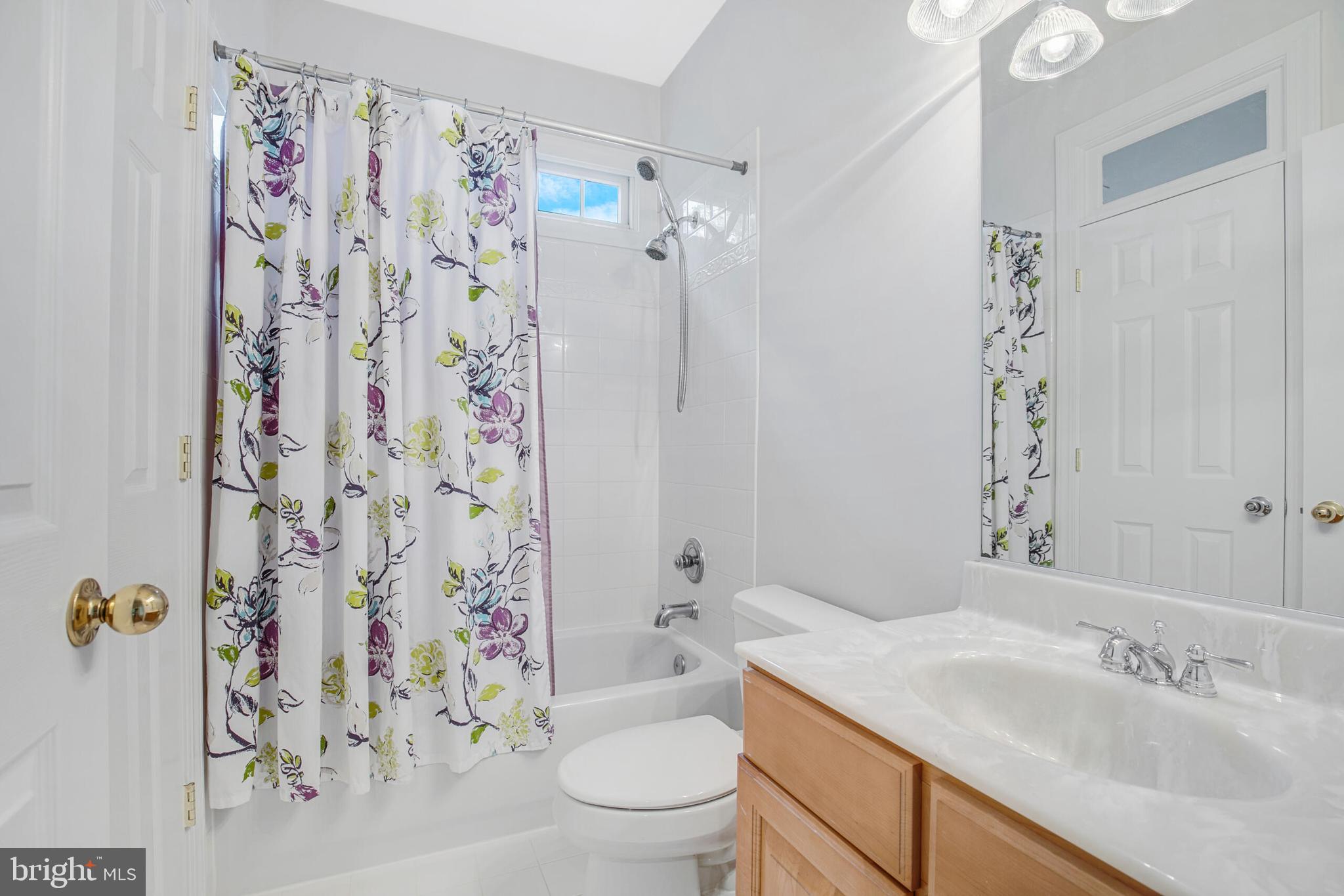 DUNN LORING - Residential