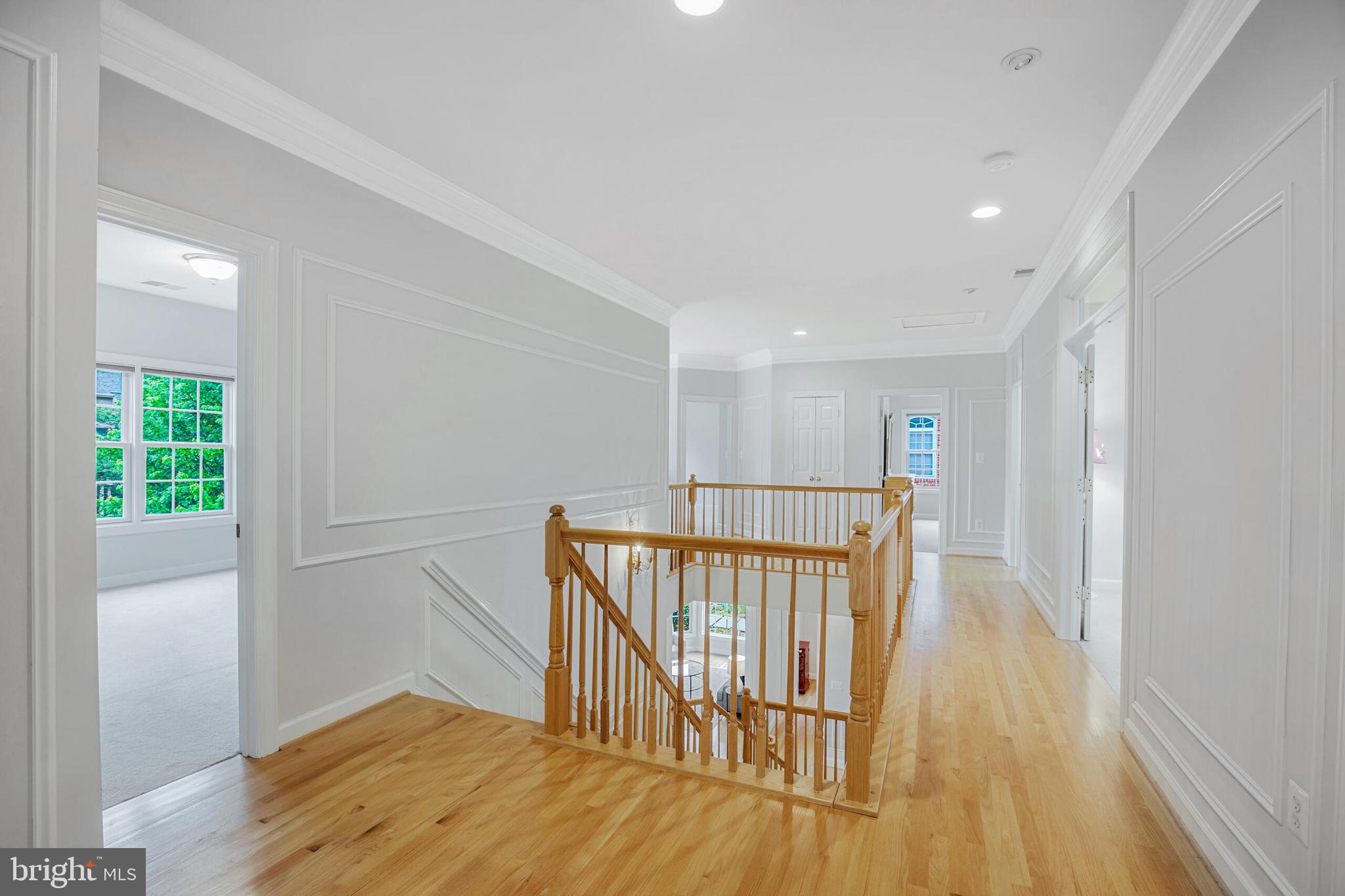 DUNN LORING - Residential