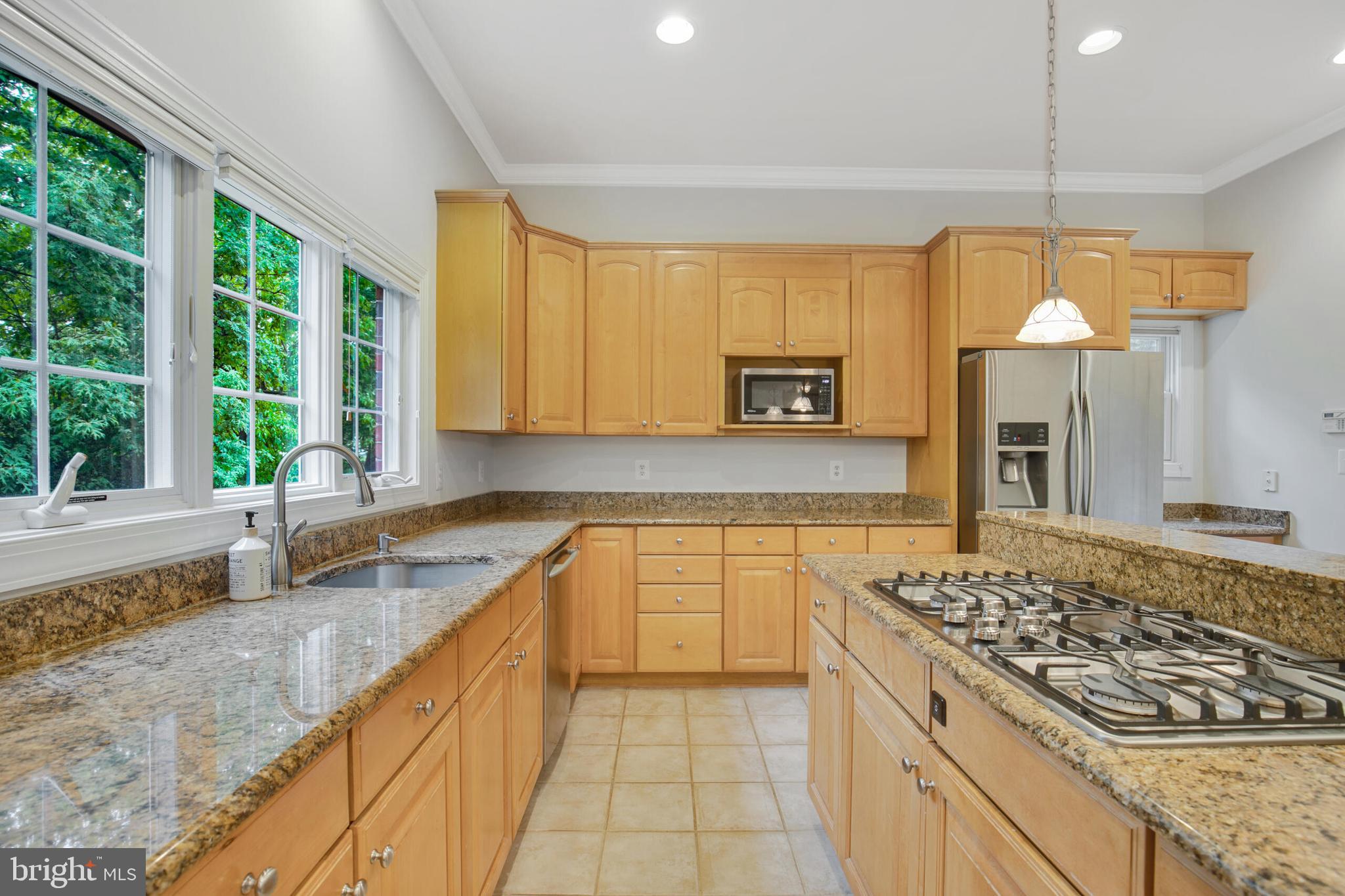 DUNN LORING - Residential