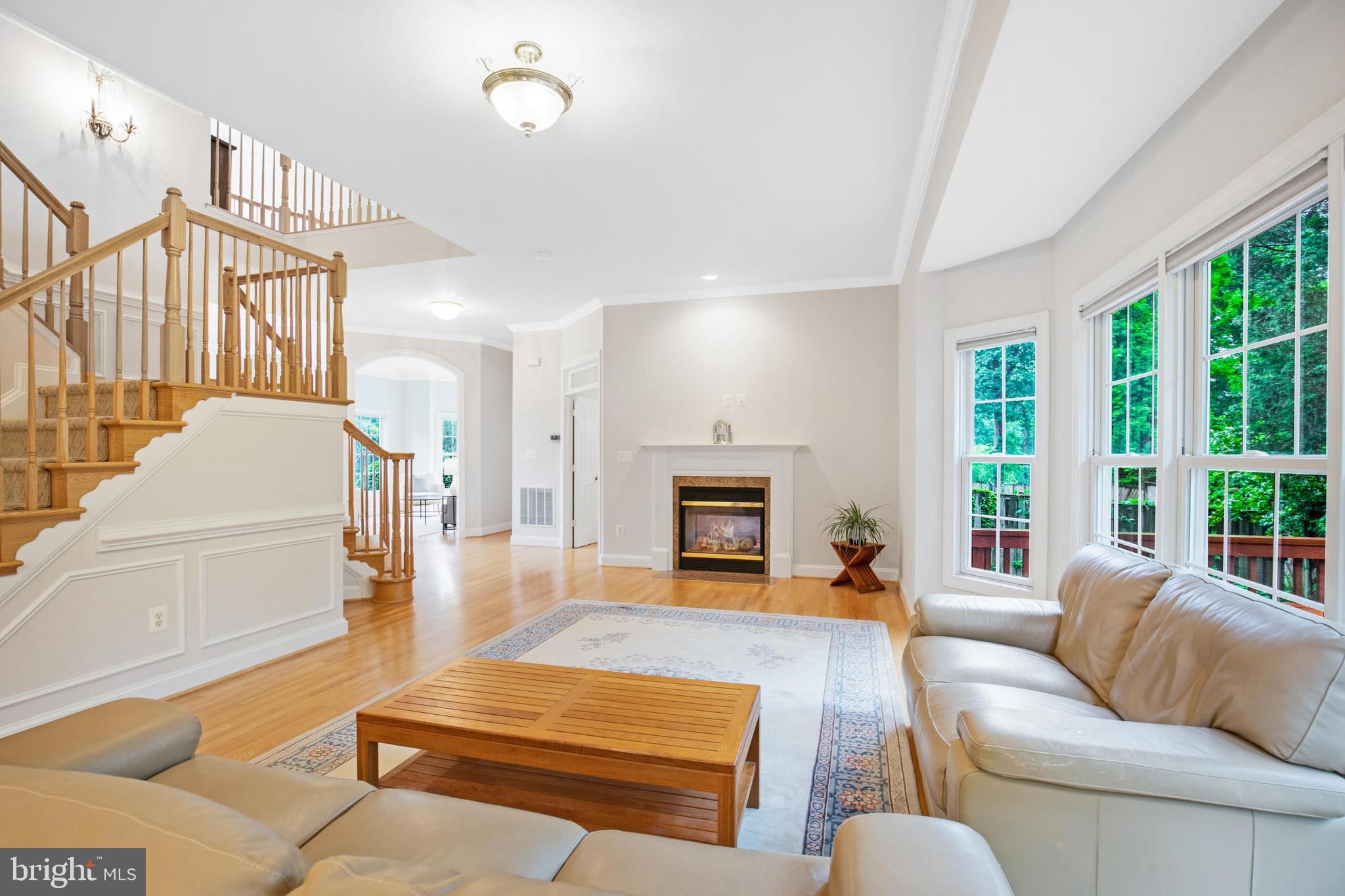 DUNN LORING - Residential