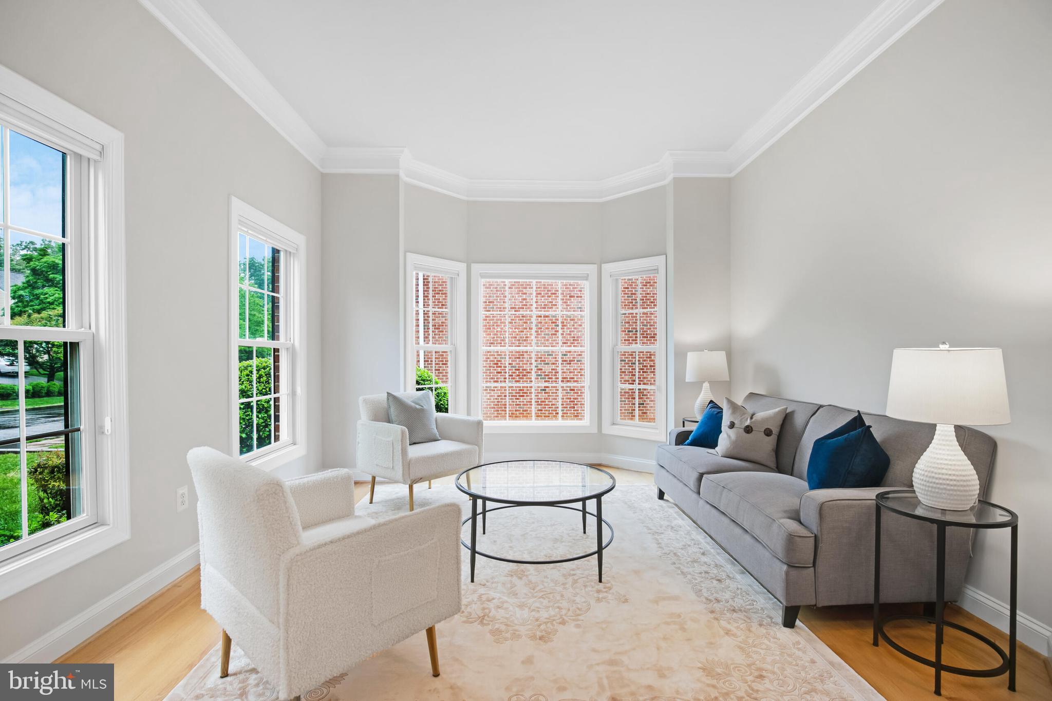 DUNN LORING - Residential