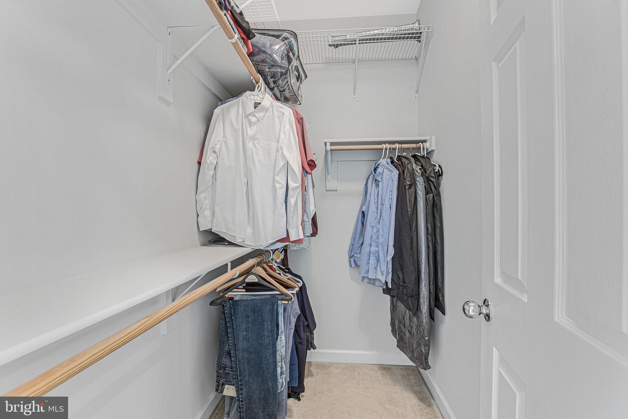 DUNN LORING - Residential