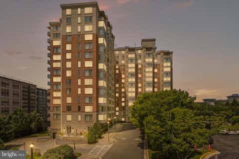 Condo For Sale - 2726 Gallows Road #1309<br/> VIENNA, VA 22180