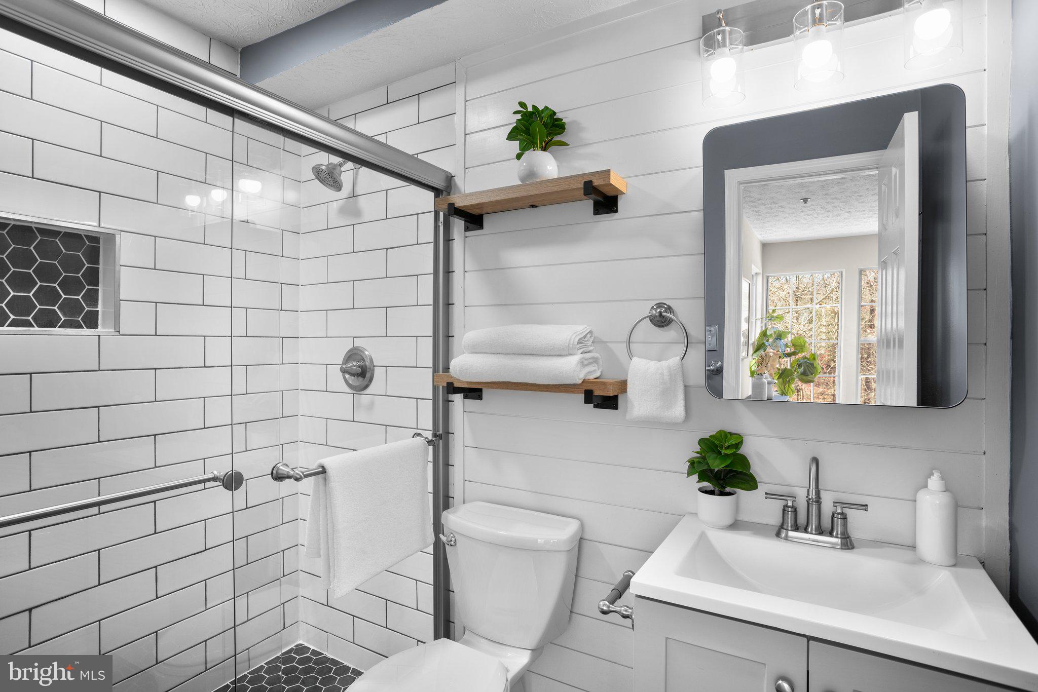 ELKRIDGE TOWN CENTER - Residential