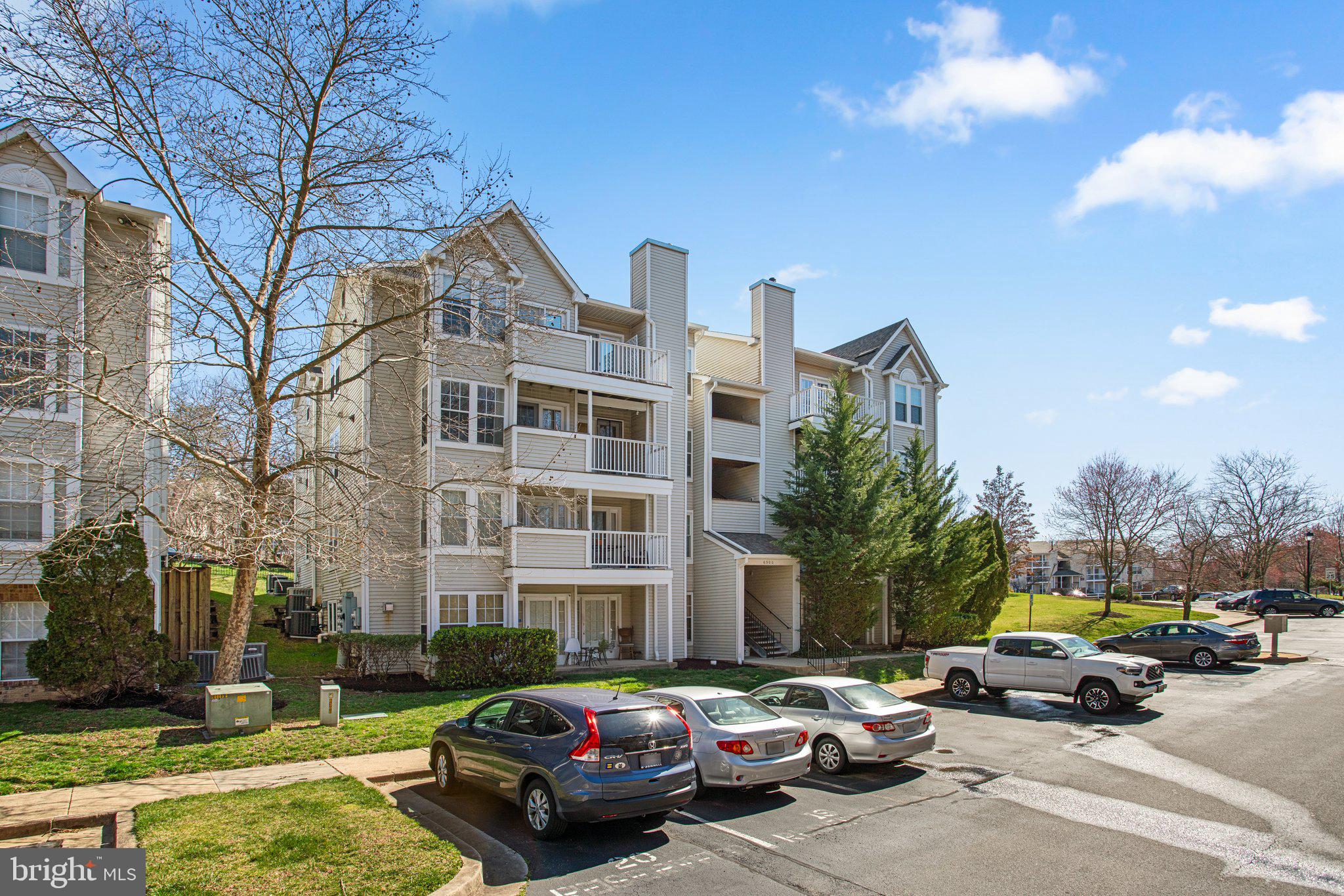 6300 BAYBERRY COURT 1109