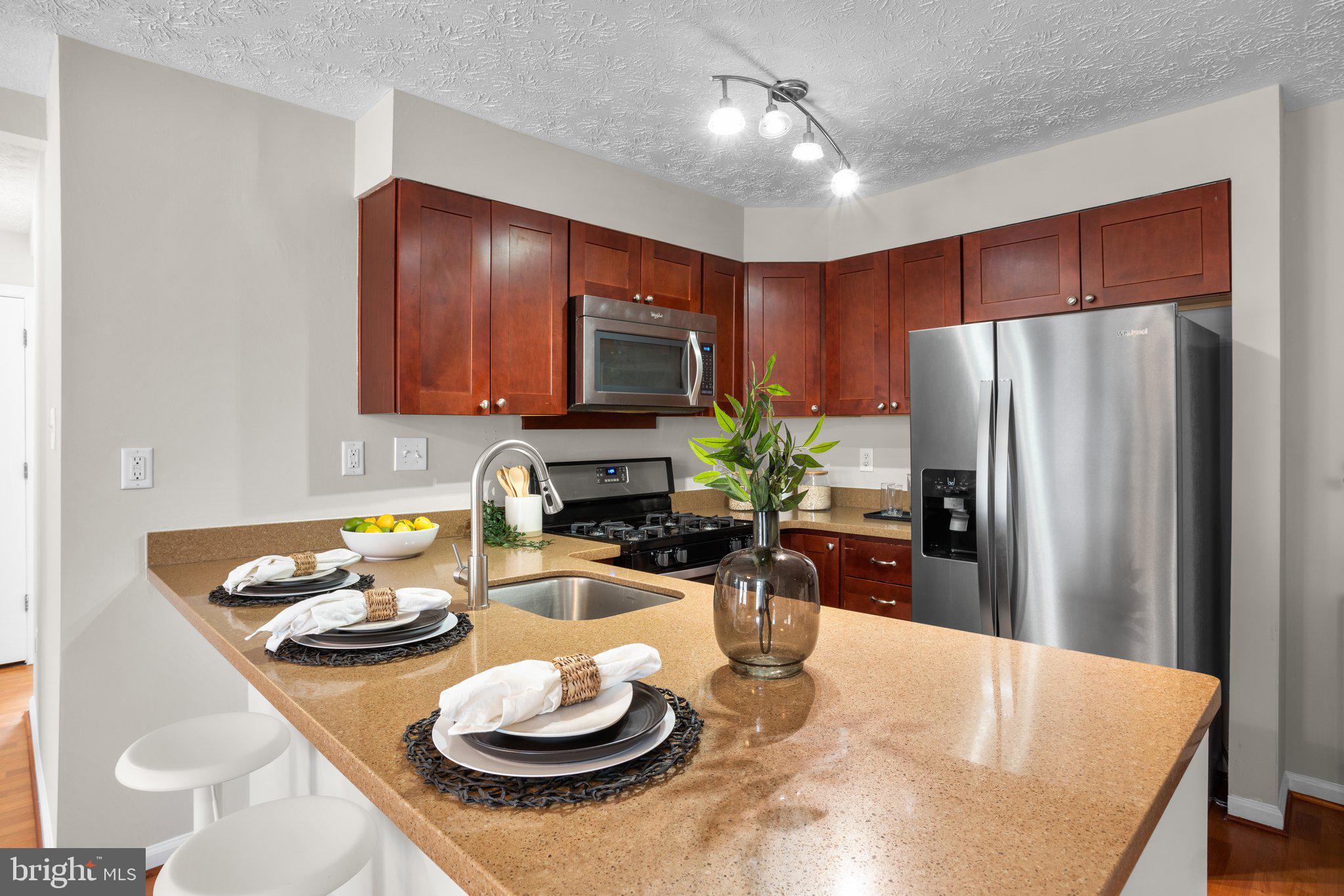 ELKRIDGE TOWN CENTER - Residential