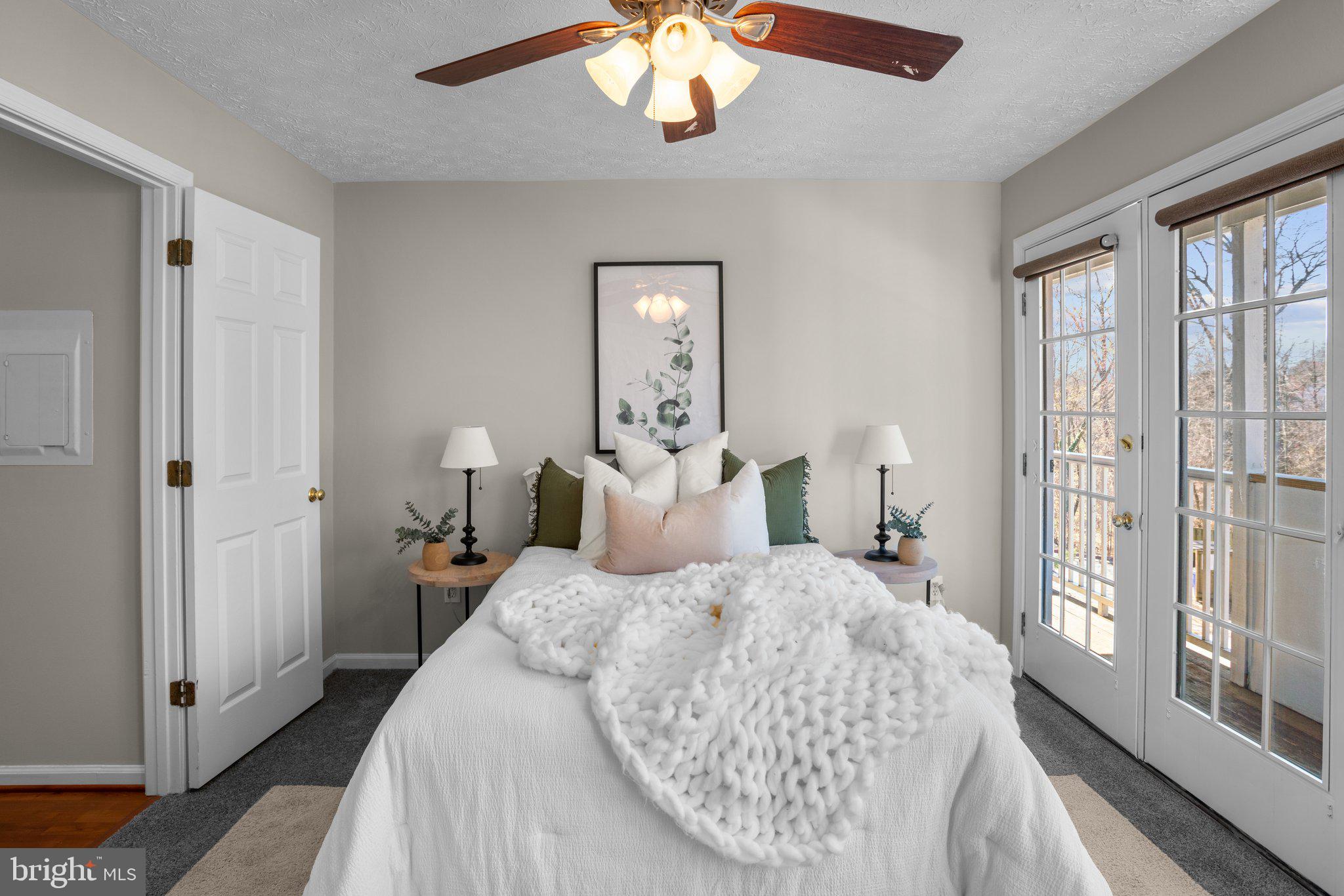 ELKRIDGE TOWN CENTER - Residential