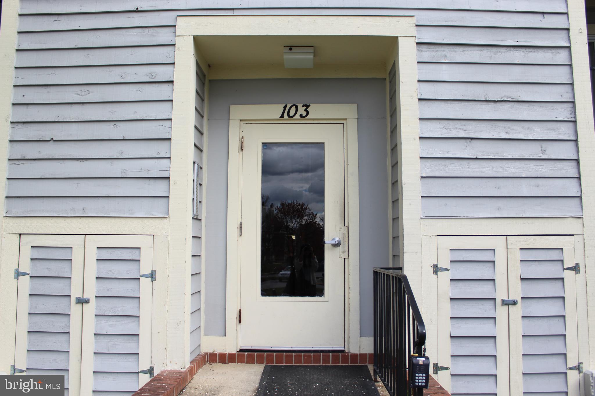 CROMWELL FOUNTAIN - Residential Lease