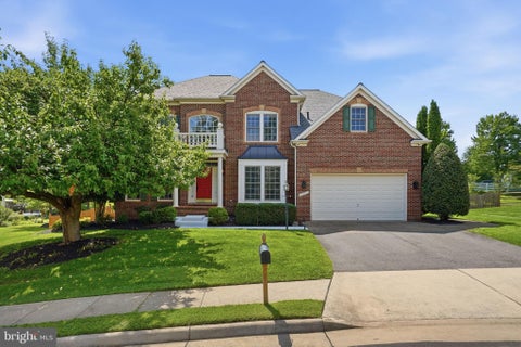 Photo of 42831 Delphinium Circle, LEESBURG, VA 20176 (MLS # VALO2135644)