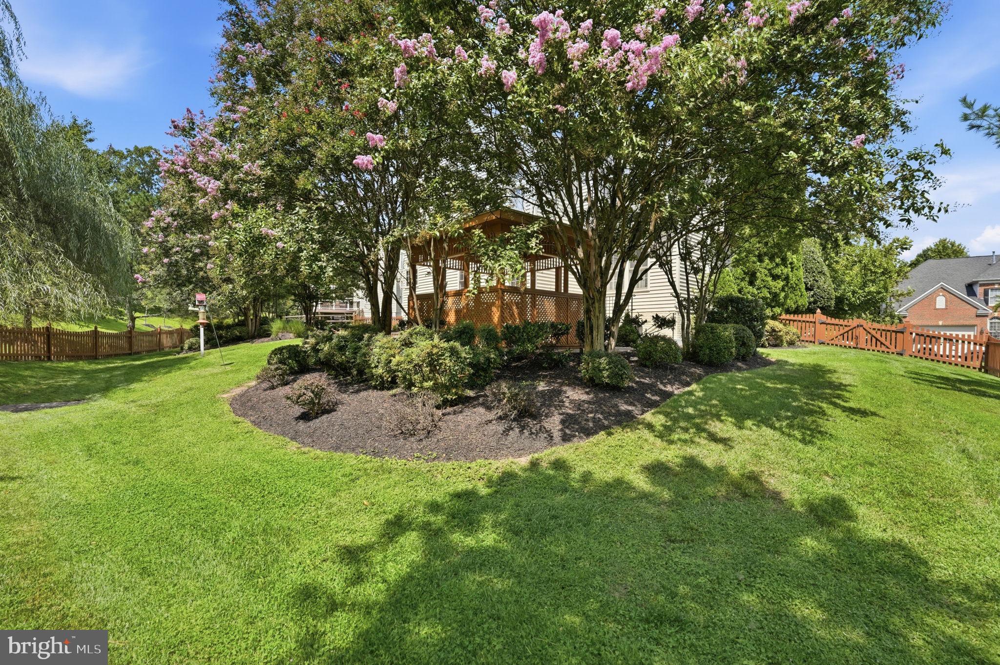 42831 DELPHINIUM CIRCLE
