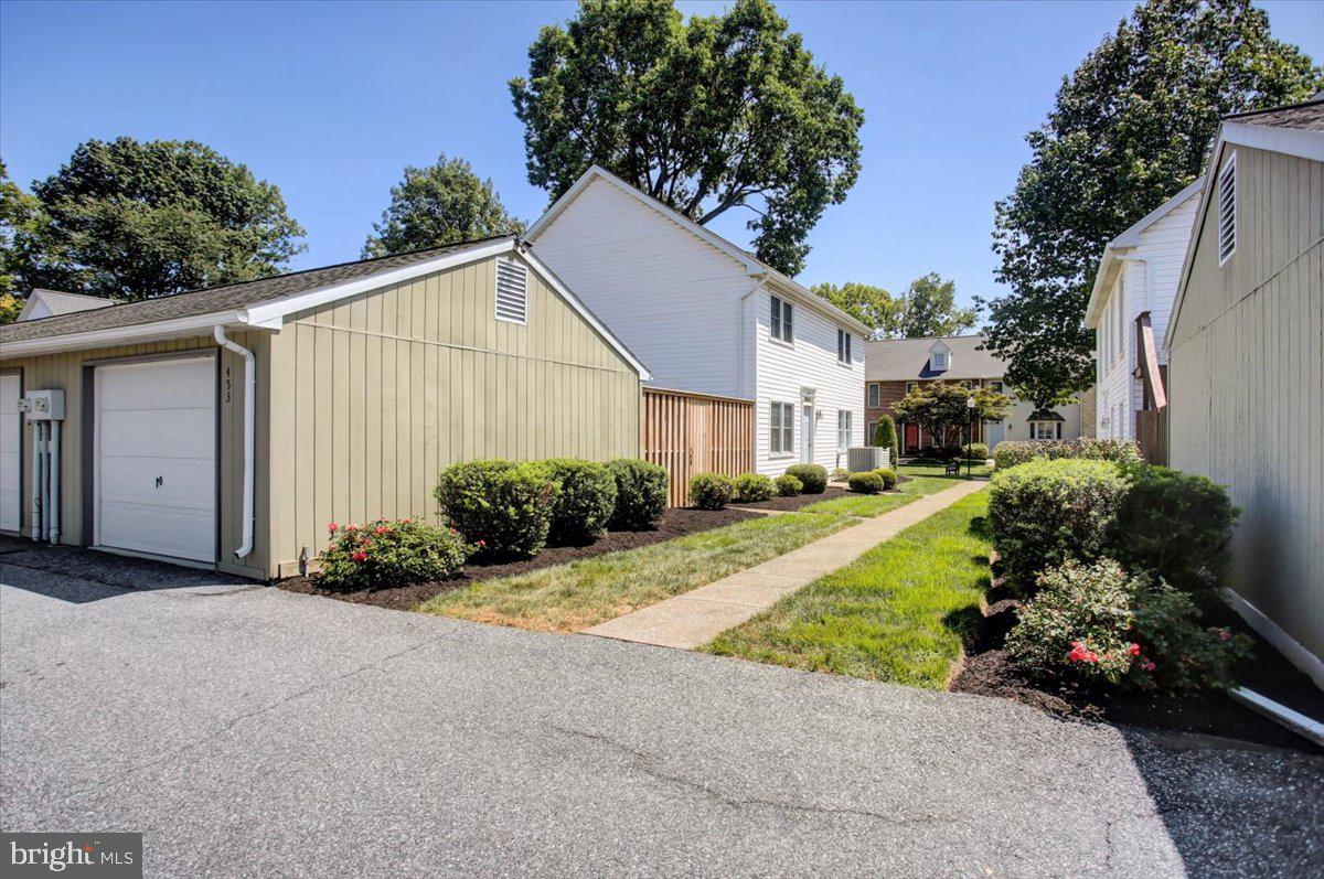 DELANCEY COURT - Residential