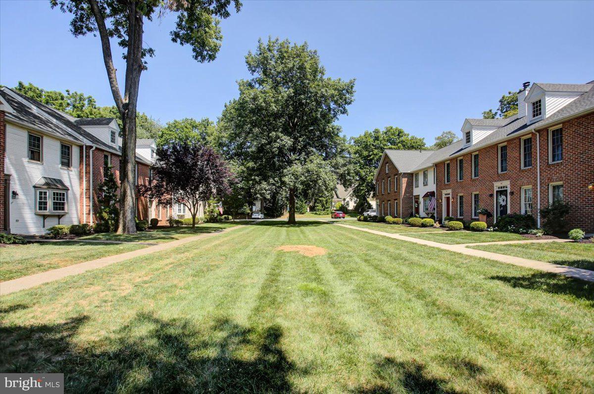 DELANCEY COURT - Residential