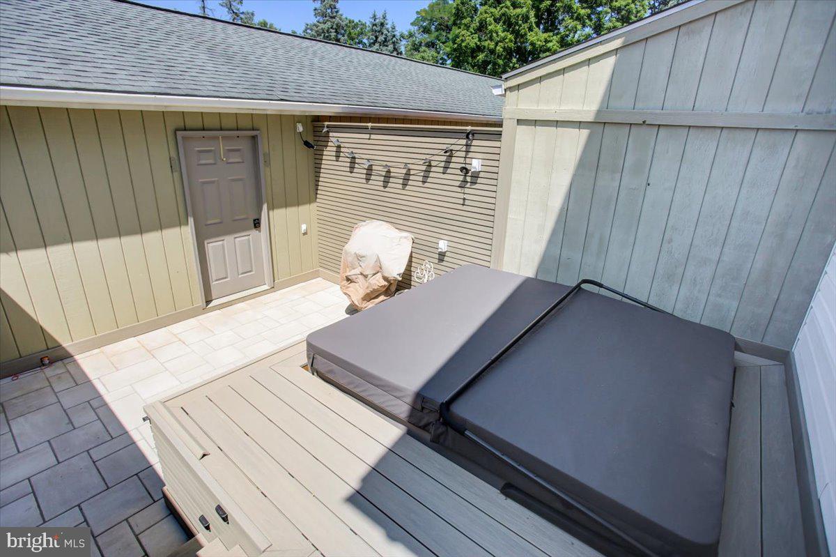 DELANCEY COURT - Residential