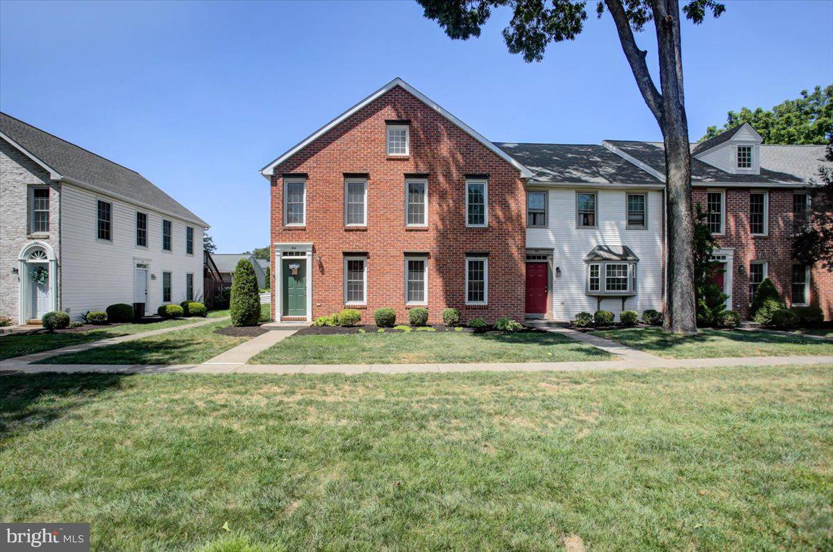 DELANCEY COURT - Residential