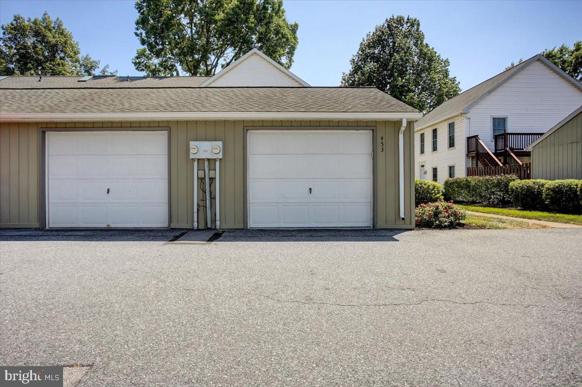 DELANCEY COURT - Residential