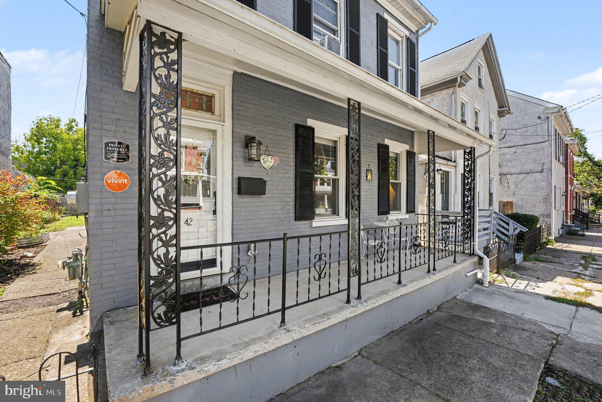 42 CHESTNUT STREET