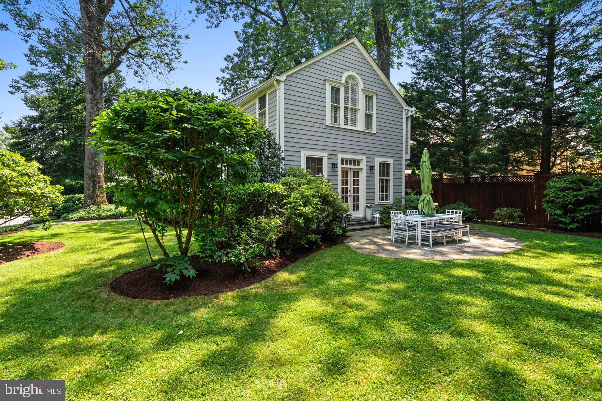 WESLEY HEIGHTS - Residential