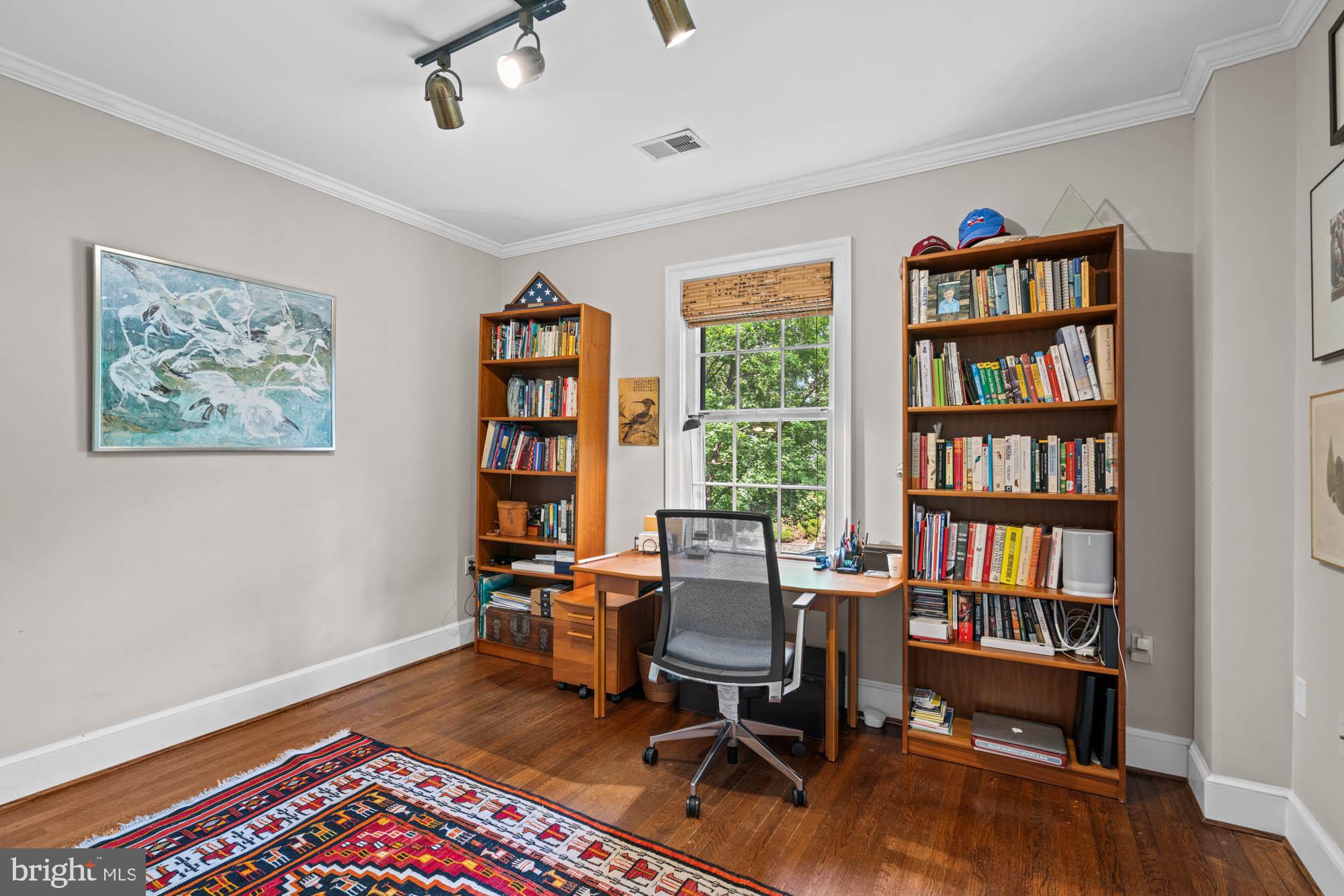 WESLEY HEIGHTS - Residential