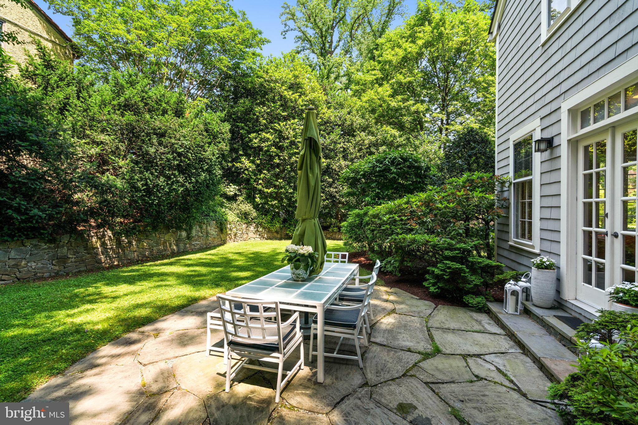 WESLEY HEIGHTS - Residential