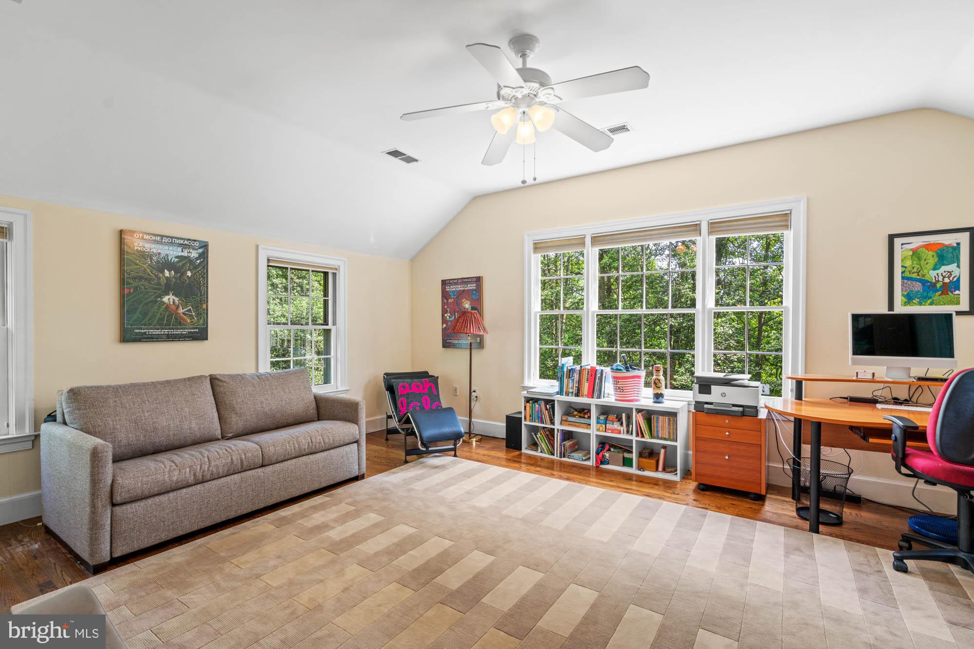WESLEY HEIGHTS - Residential