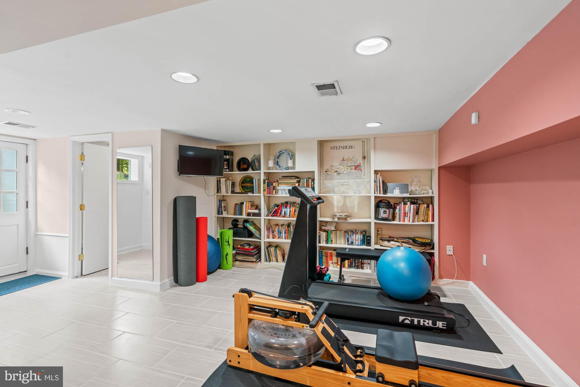 WESLEY HEIGHTS - Residential