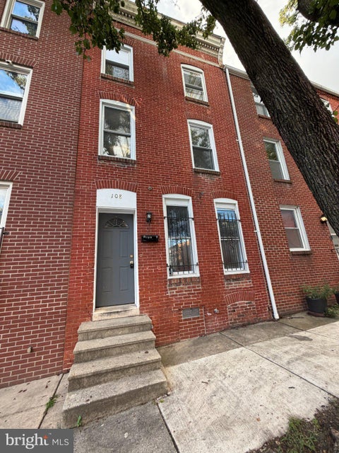 Townhouse For Sale - 108 N Poppleton Street<br/> BALTIMORE, MD 21201