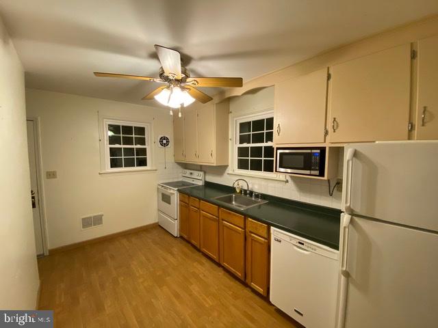 YORK - Residential Lease