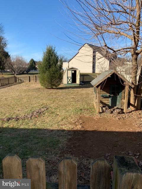 YORK - Residential Lease