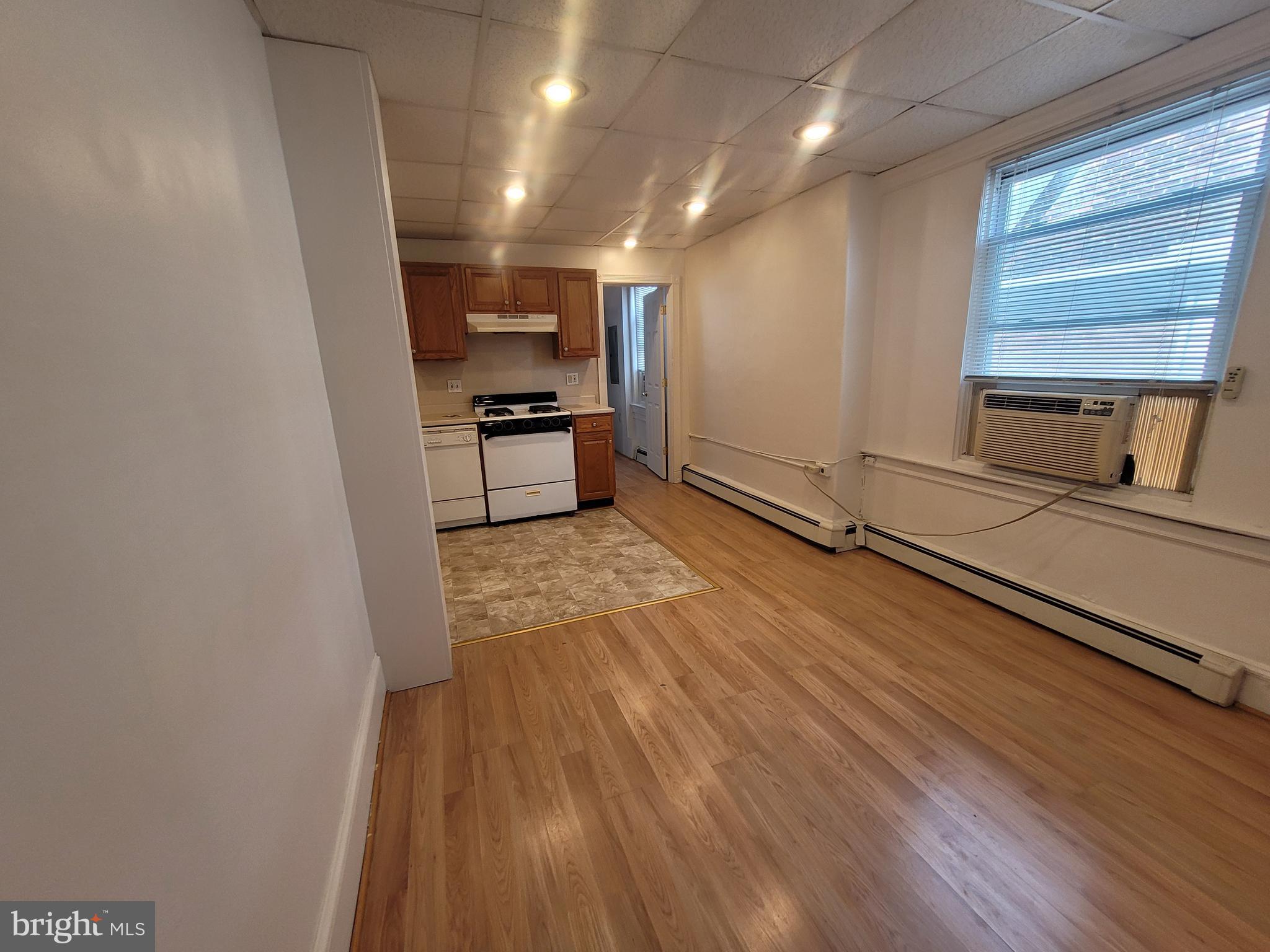 ROXBOROUGH - Residential Lease