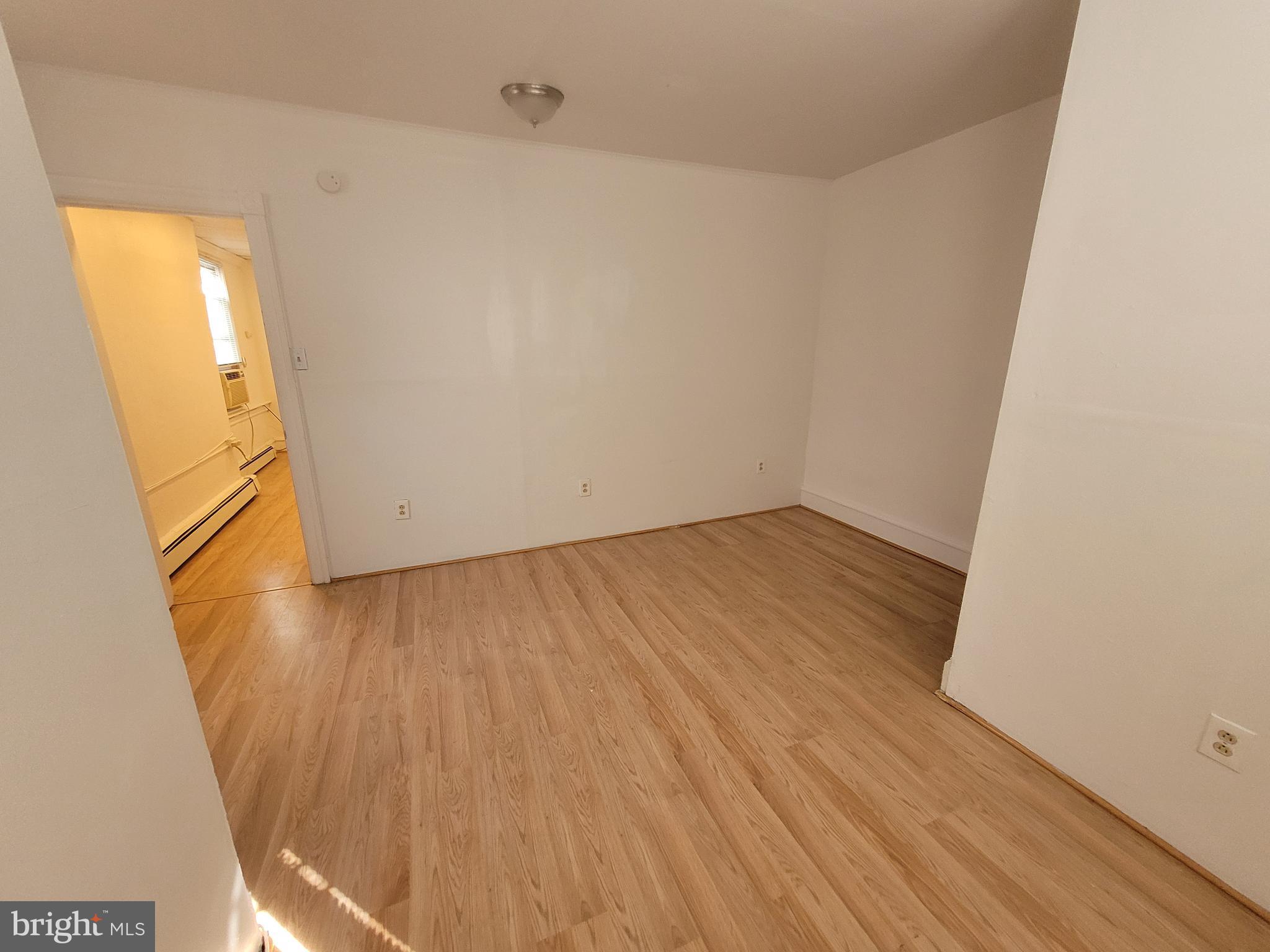 ROXBOROUGH - Residential Lease