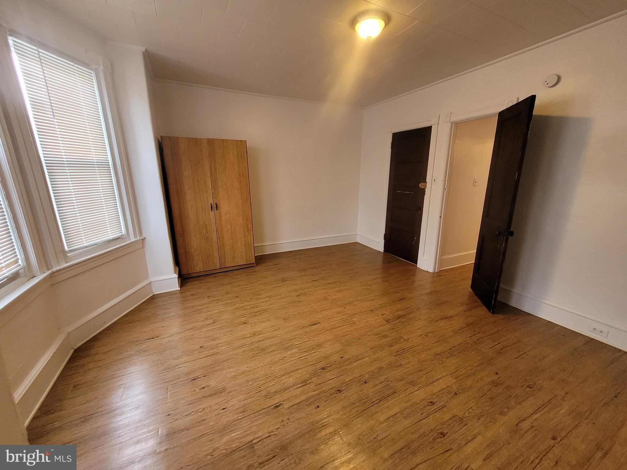 ROXBOROUGH - Residential Lease