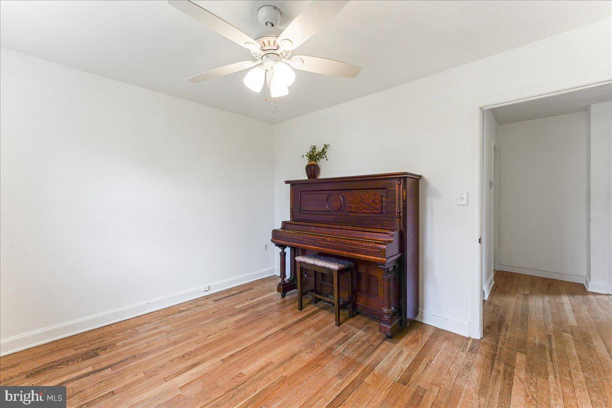 TELEGRAPH ROAD - Residential