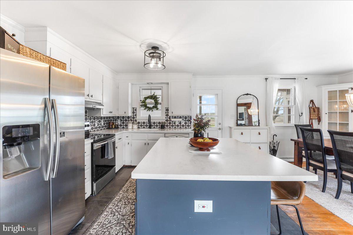 TELEGRAPH ROAD - Residential