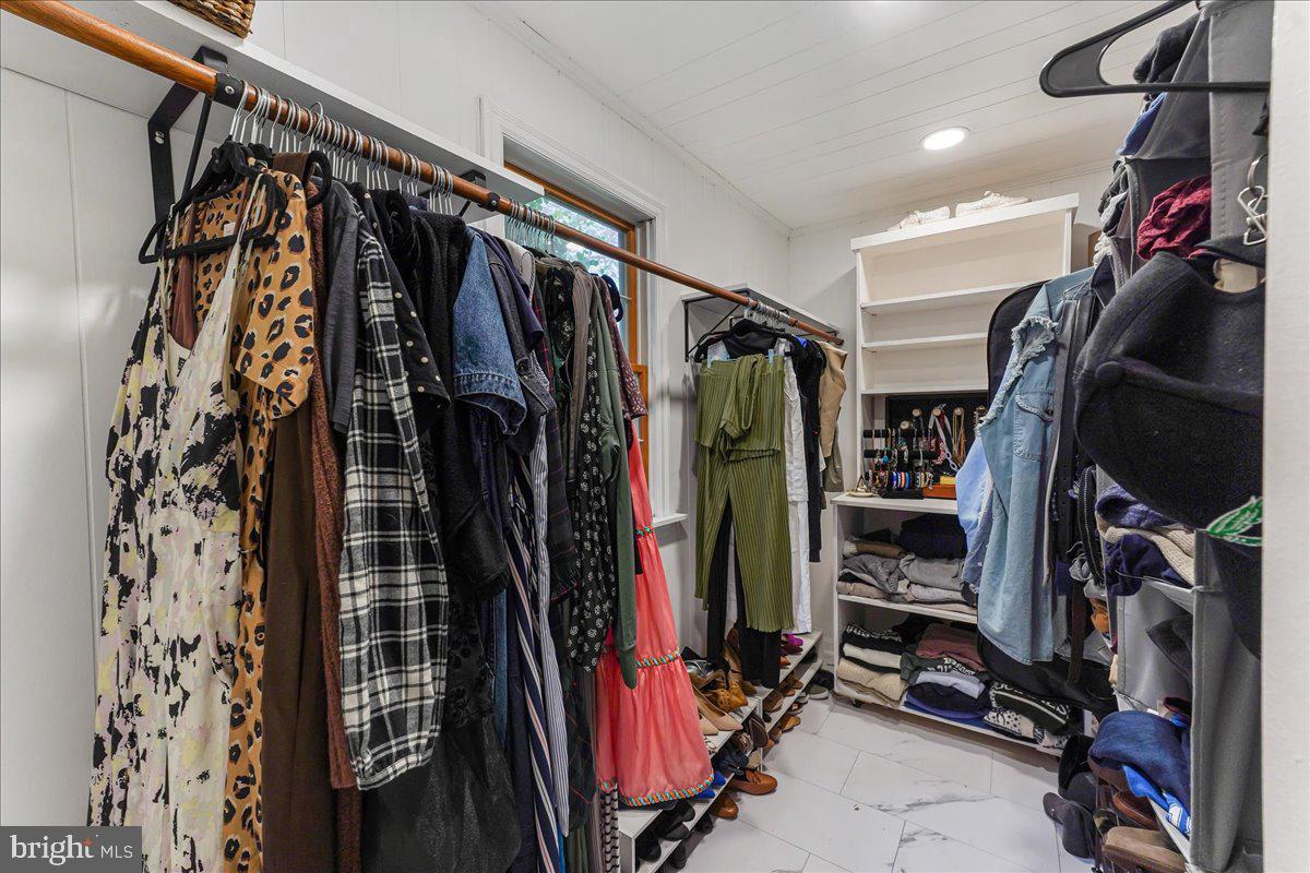 TELEGRAPH ROAD - Residential