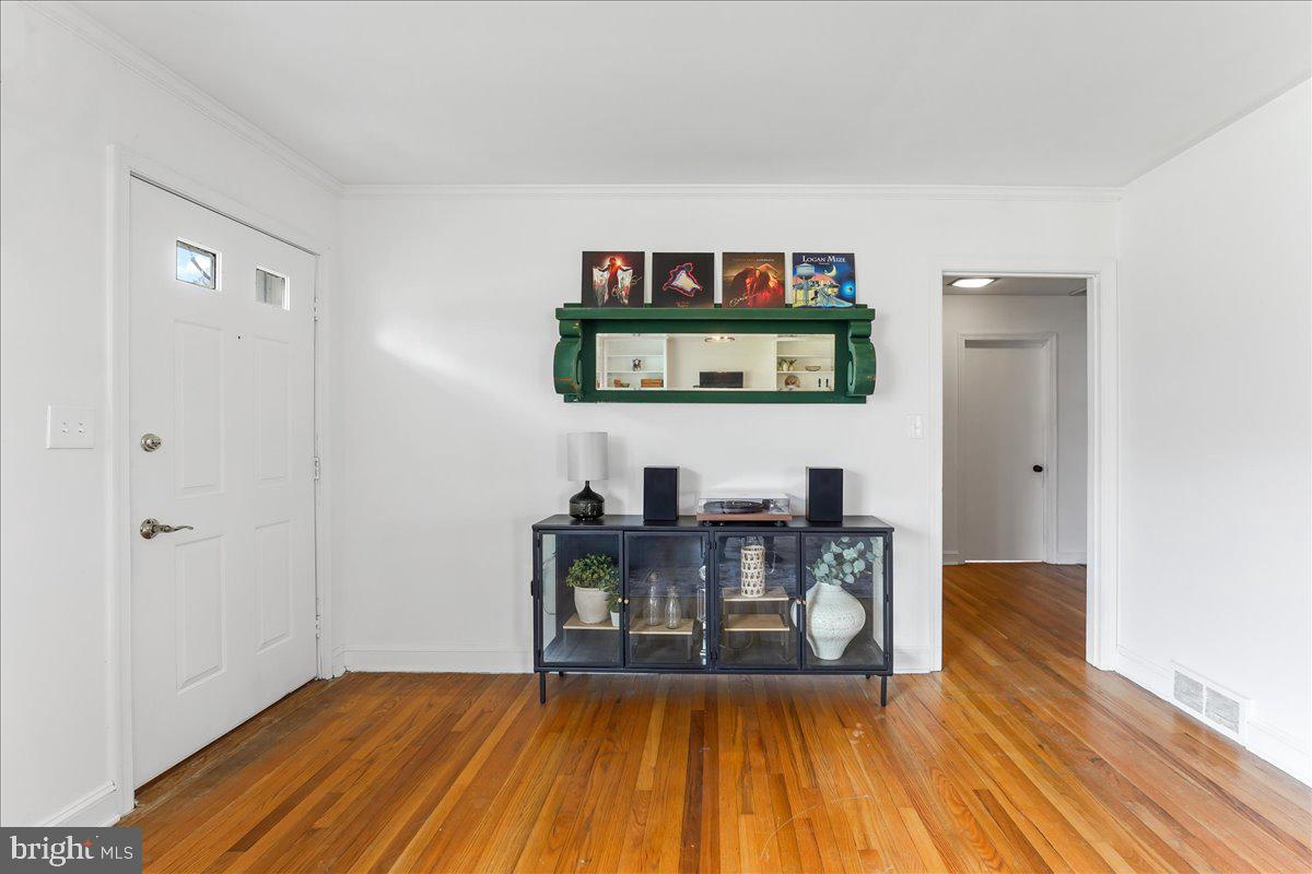 TELEGRAPH ROAD - Residential