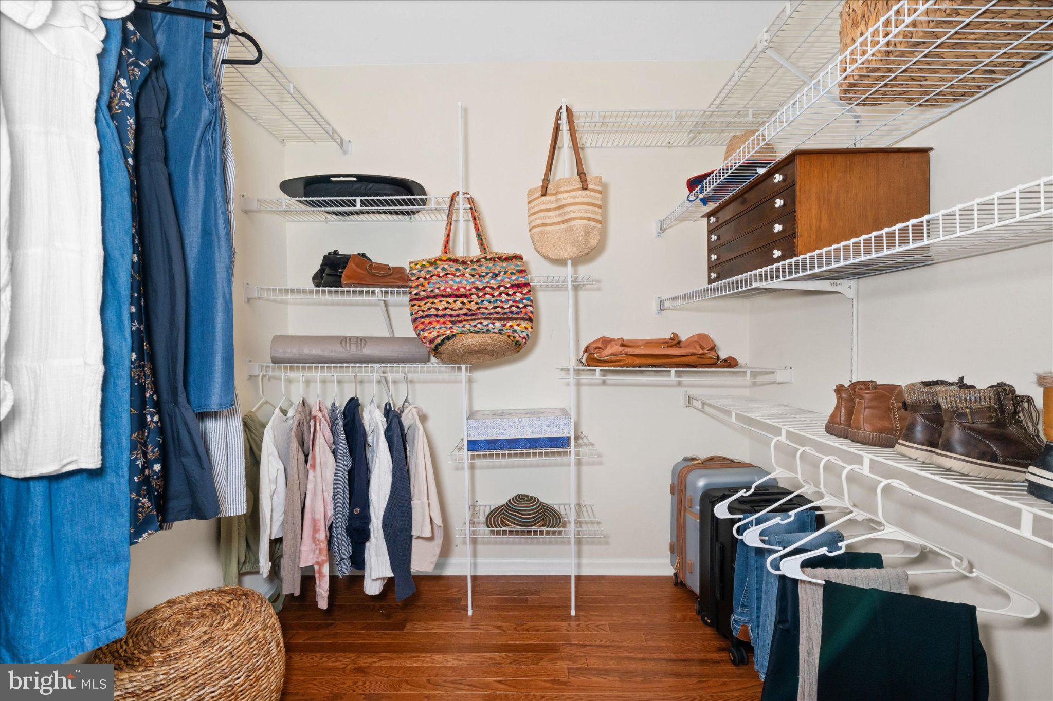 LIMESTONE HILLS - Residential