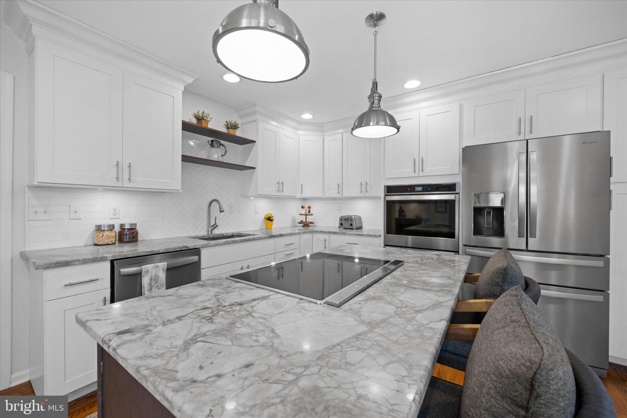 LIMESTONE HILLS - Residential