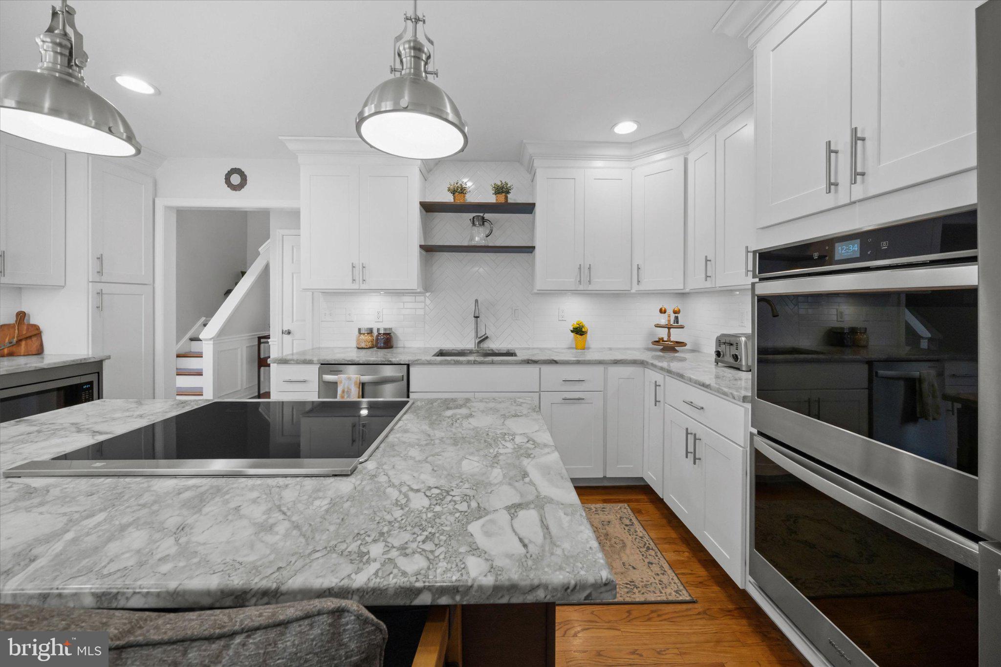 LIMESTONE HILLS - Residential