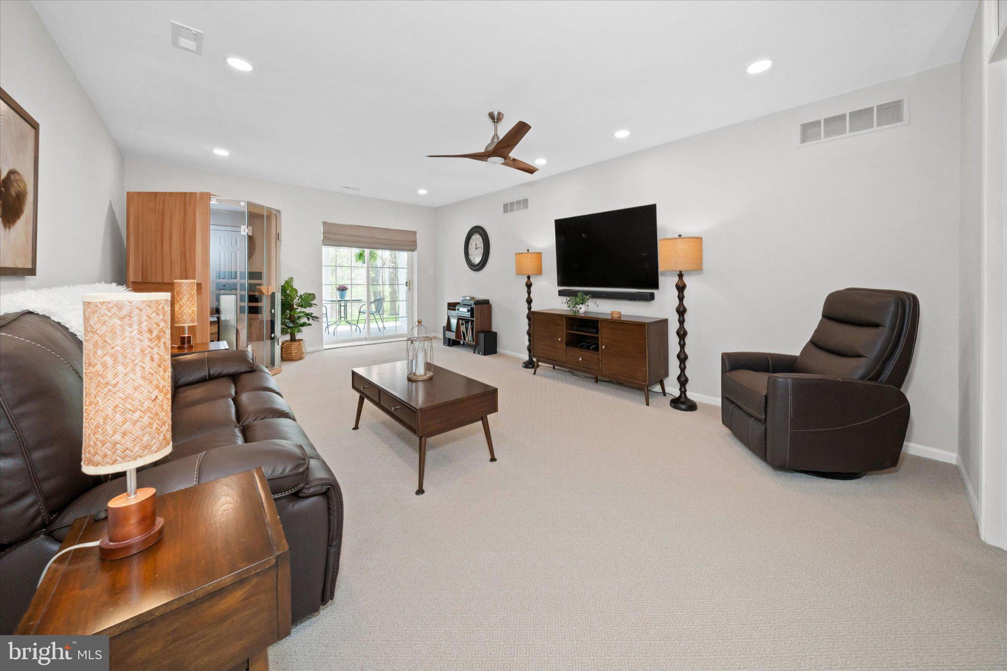 LIMESTONE HILLS - Residential